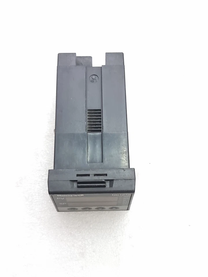 Honeywell DC1010CL-30200B-E PID Temperature Controller (Used Working) DC1010